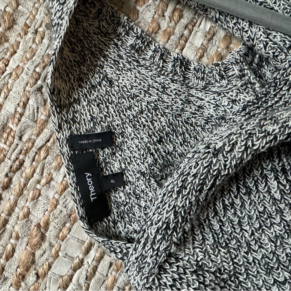 Theory Cable Knit Open Back Sleeveless Sweater - Picture 3 of 4